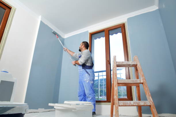 Best Wallpaper Removal and Painting  in Miami, AZ